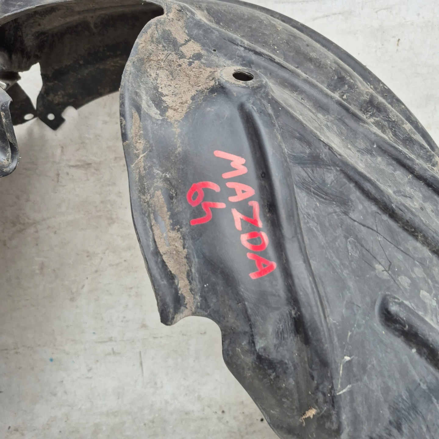 MAZDA 3 III 13-18 mudguard front front left