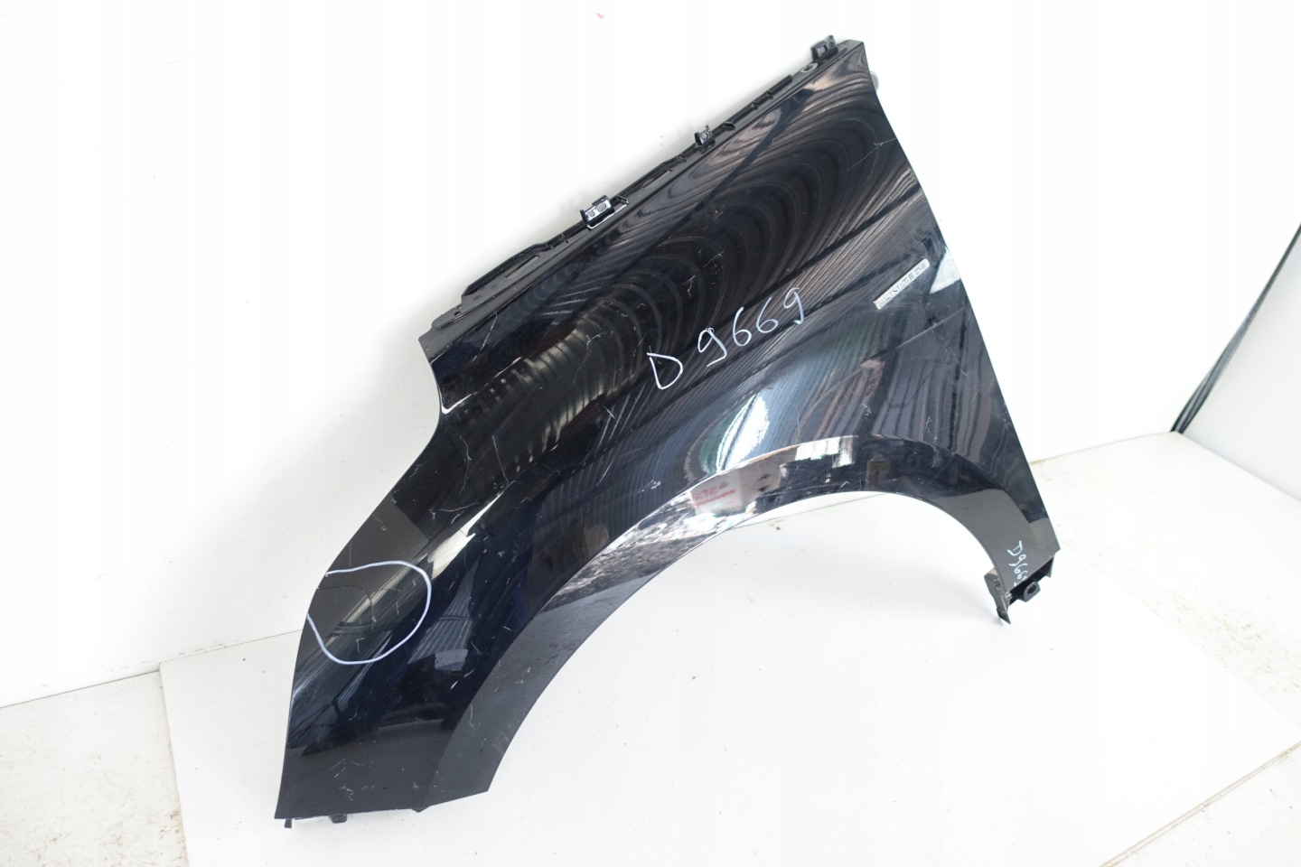 RENAULT SCENIC IV fender left front 2016-2022 631010815R