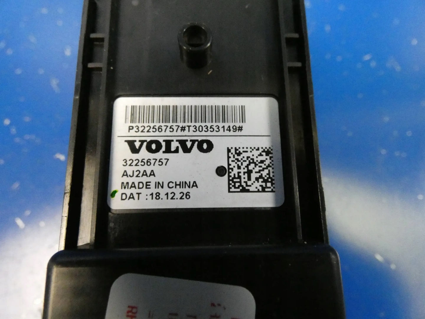 VOLVO XC40 window control switch left front front