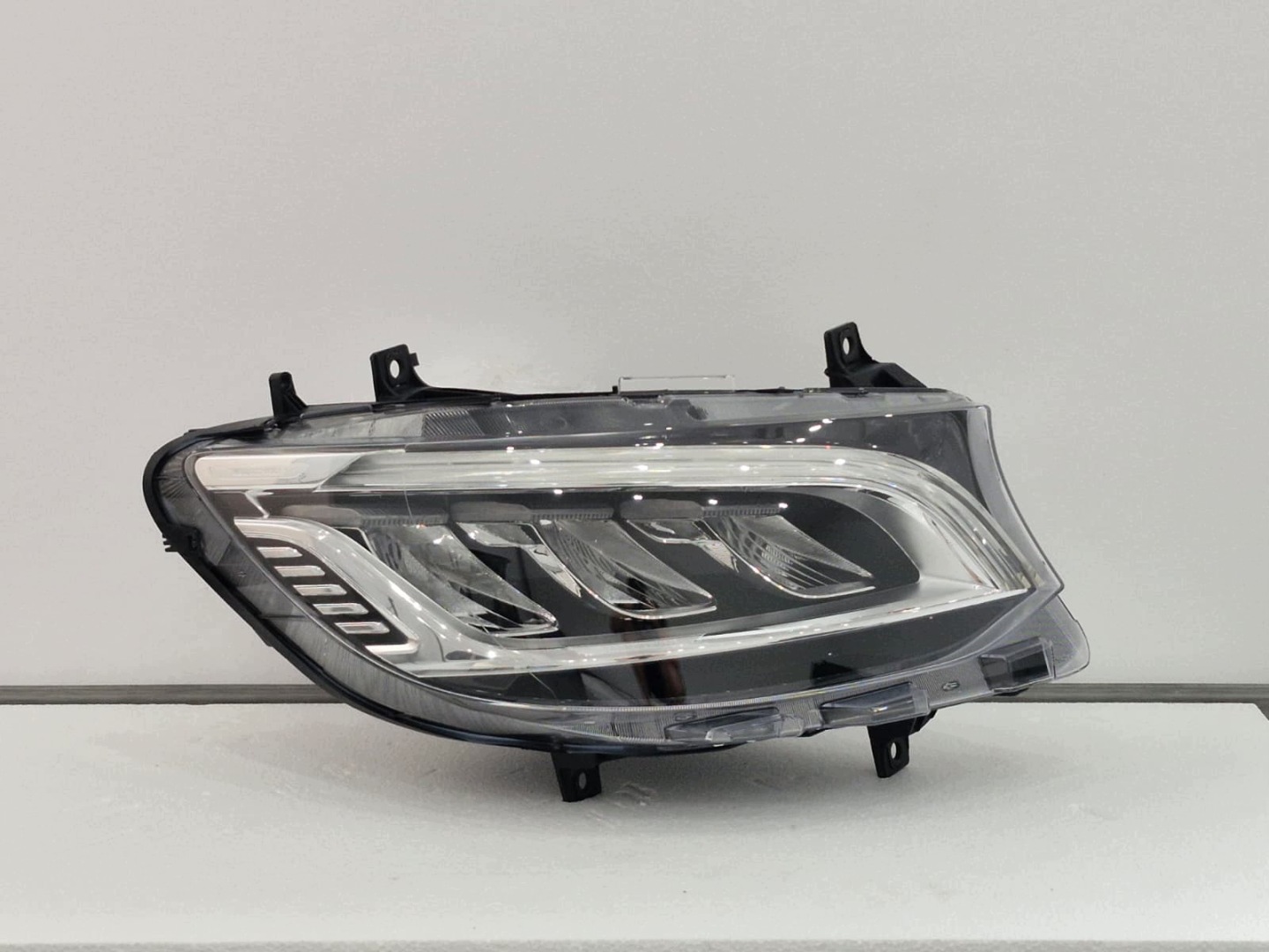 lights front Mercedes Sprinter W907 W910 FULL LED