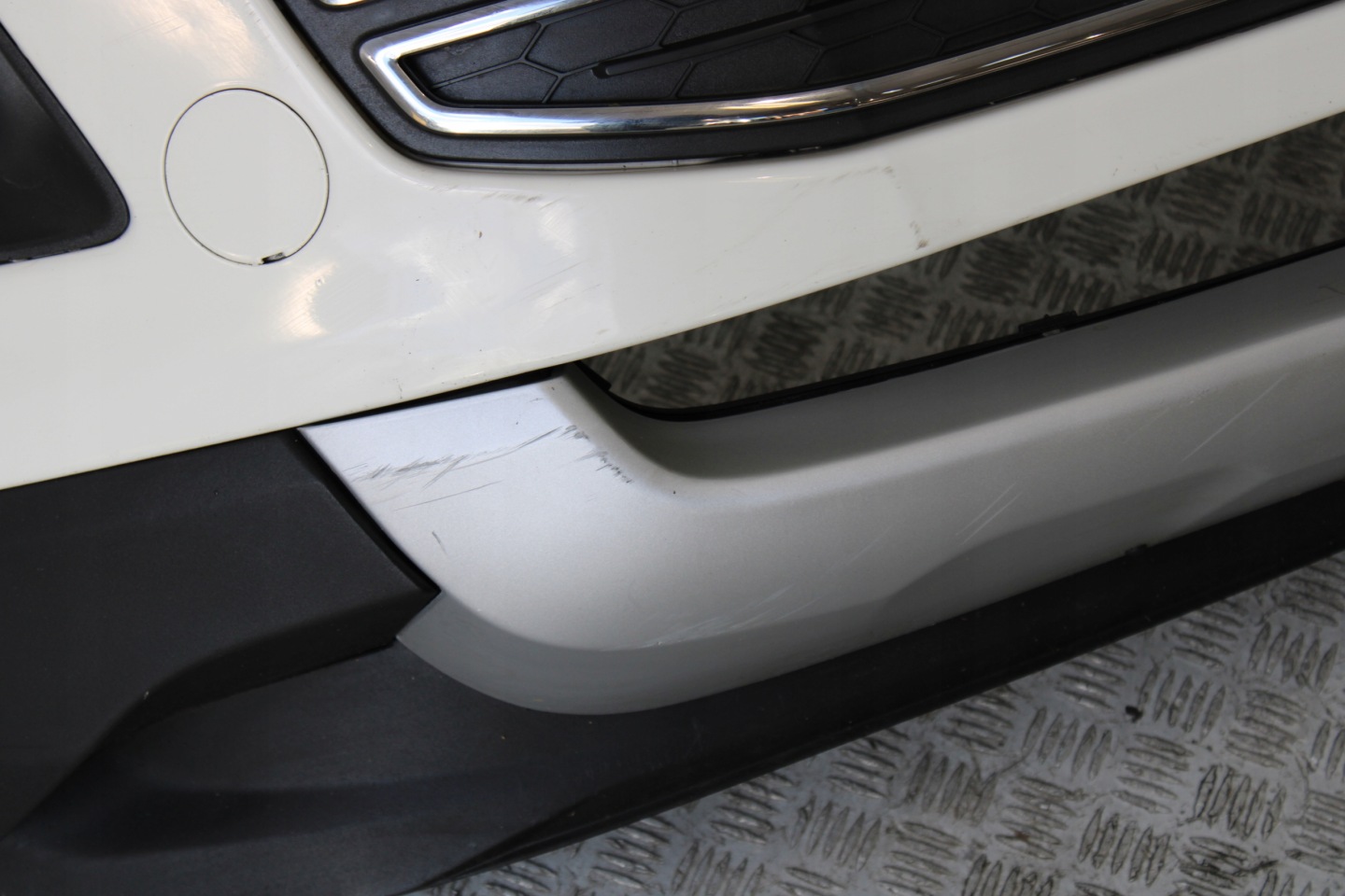 nárazník predok predný 4X PDC FORD ECOSPORT MK2