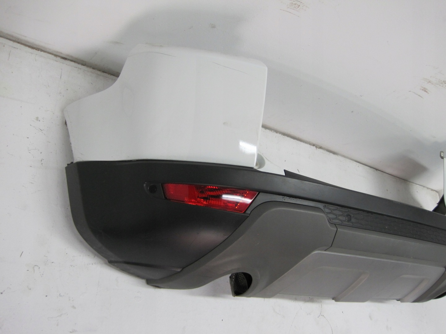 bumper rear part RANGE ROVER EVOQUE 4 PDC rear