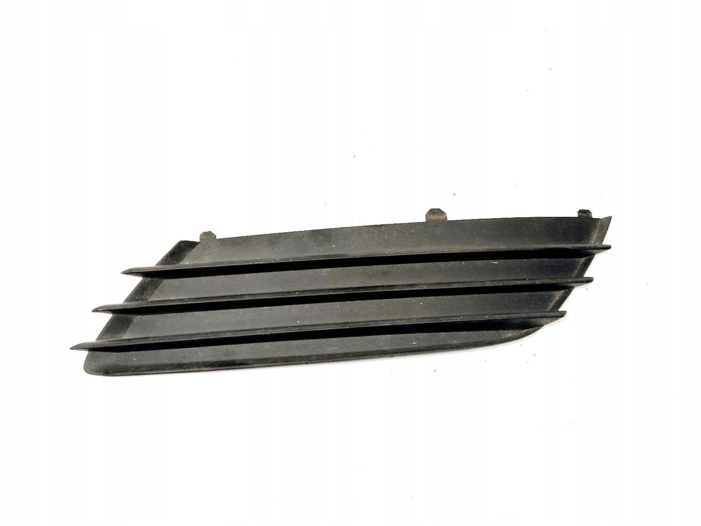 grid of a bumper left front grille Opel Astra H 1.9 CDTI 13117250