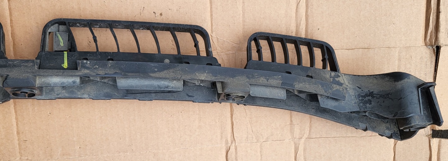 Support Console Support plaque Pare choc Arrière Arrière Moyenne SEAT ATECA 575807863