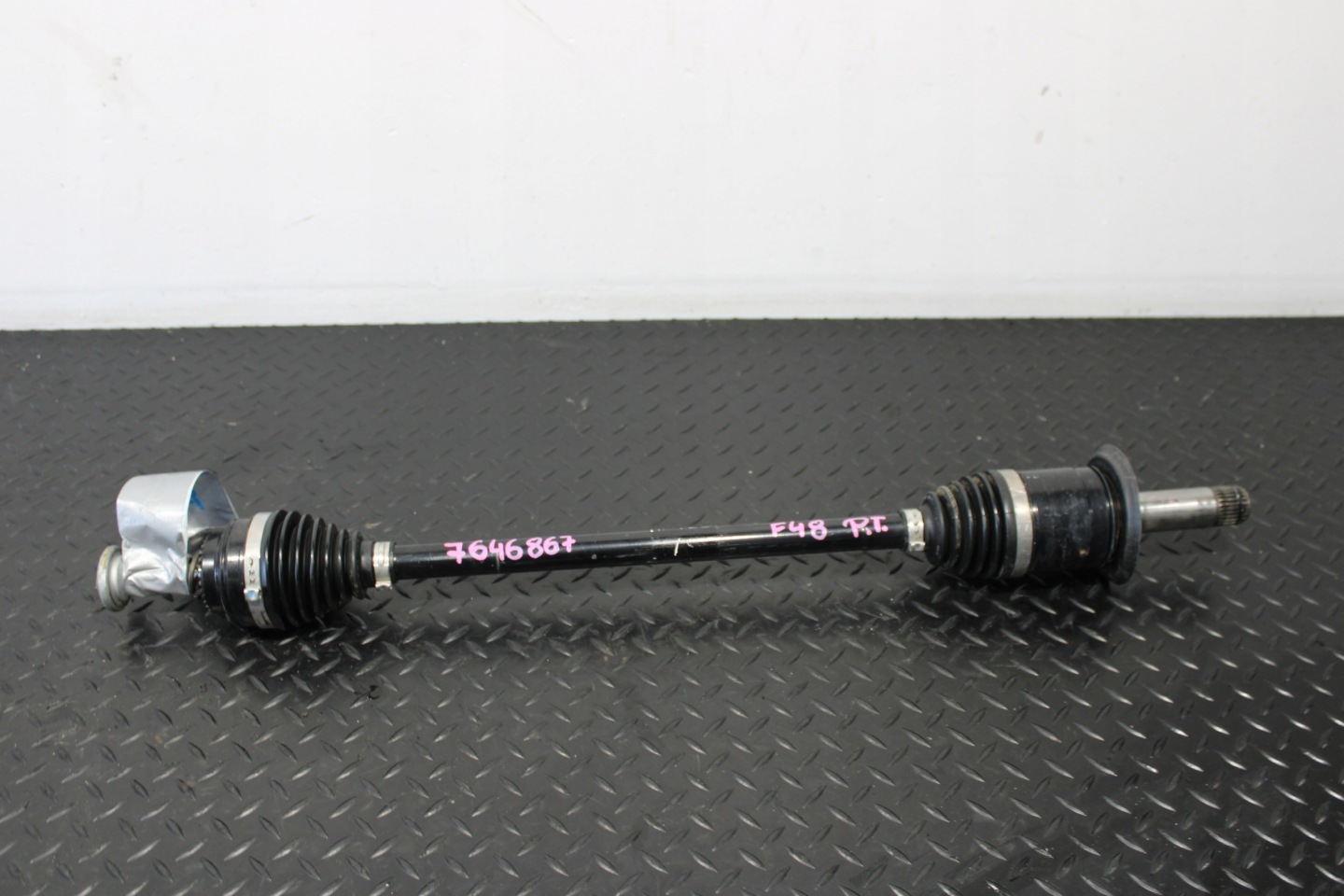semi-axis semi-axis right rear part BMW X1 F48 7646867