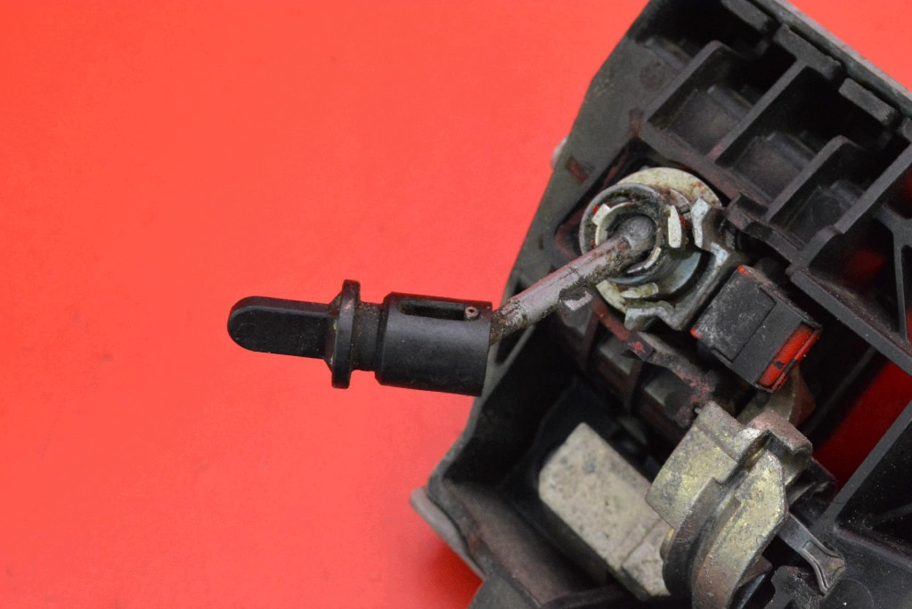 handle left front front LY3J 8T0837885 AUDI A4 B8 07-11