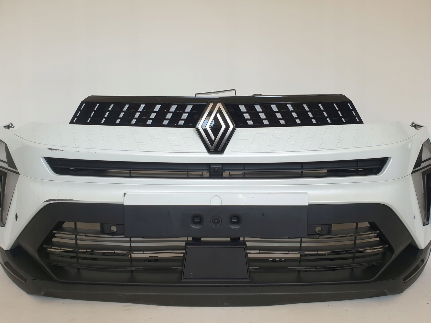 RENAULT CAPTUR II LIFT 24-> bumper front PDC LED RADAR cover KAMERA