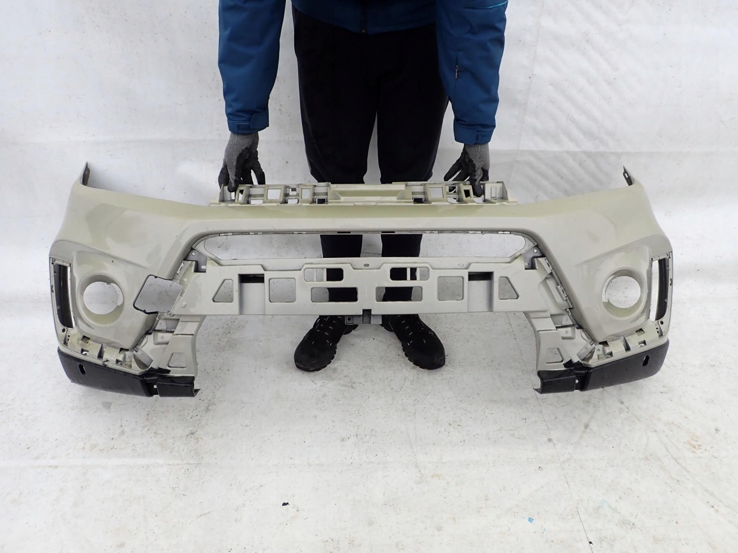 SUZUKI VITARA II 2 LIFT 18-> bumper front PDC