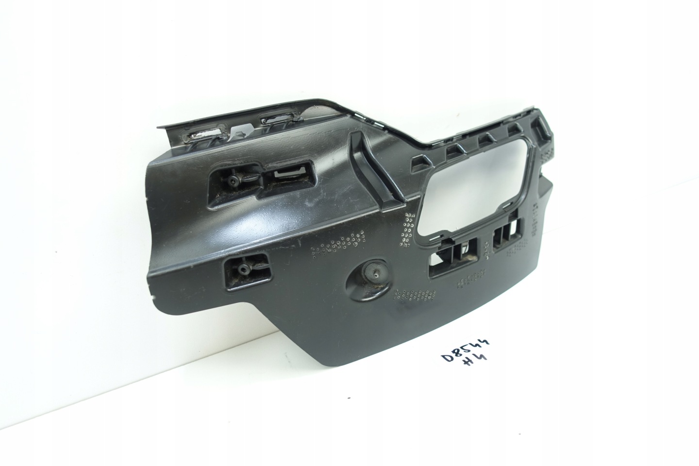 holder washer left AUDI A6 C8 4K0807095