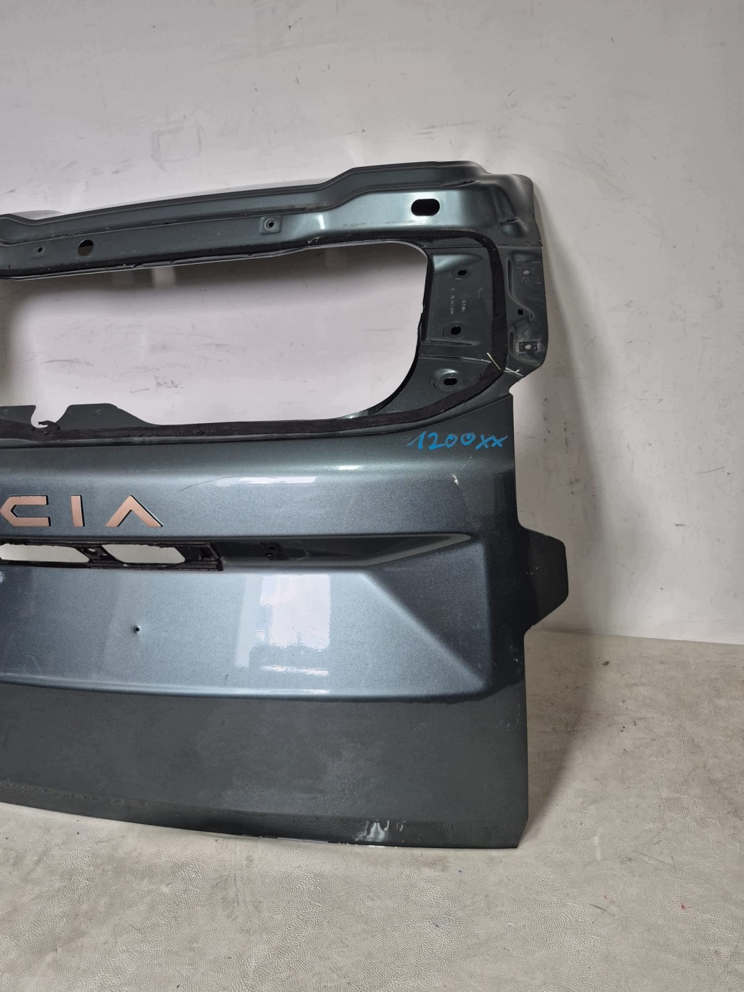 DACIA DUSTER III 24- trunk door boot rear part rear 901529474R