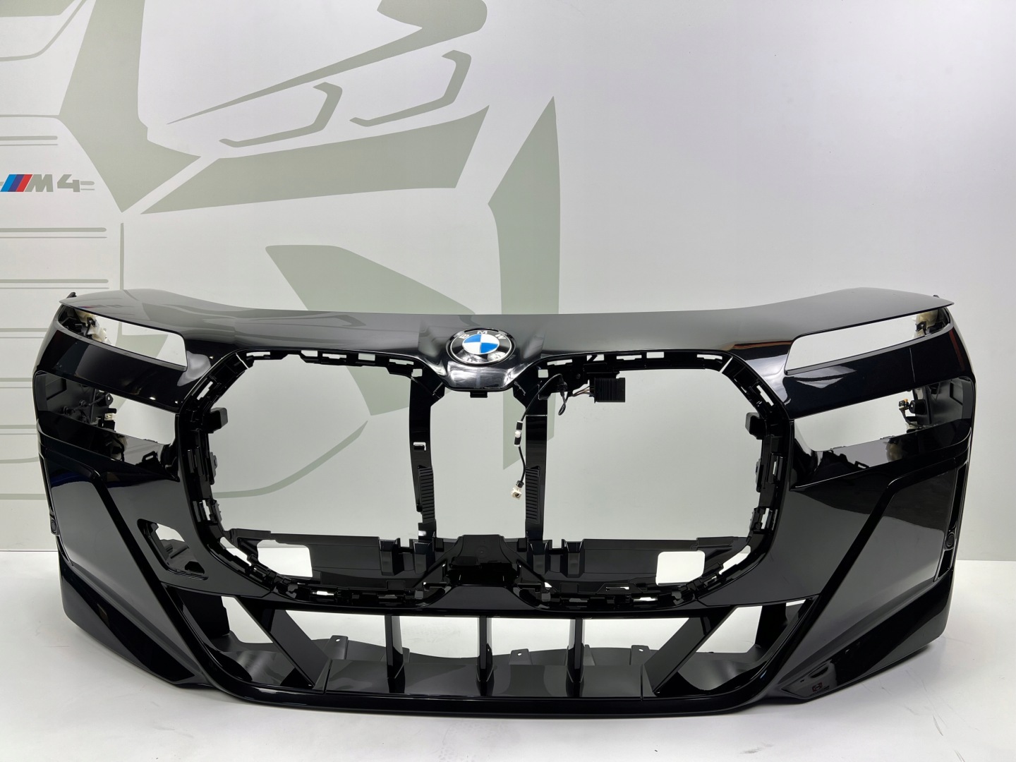 front bumper BMW G70 m-packet USA 4XPDC 475