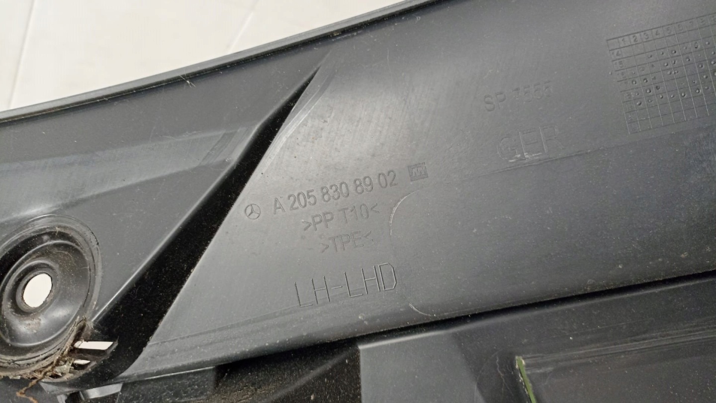 MERCEDES C-KLASA W205 torpedo upper left A2058308902