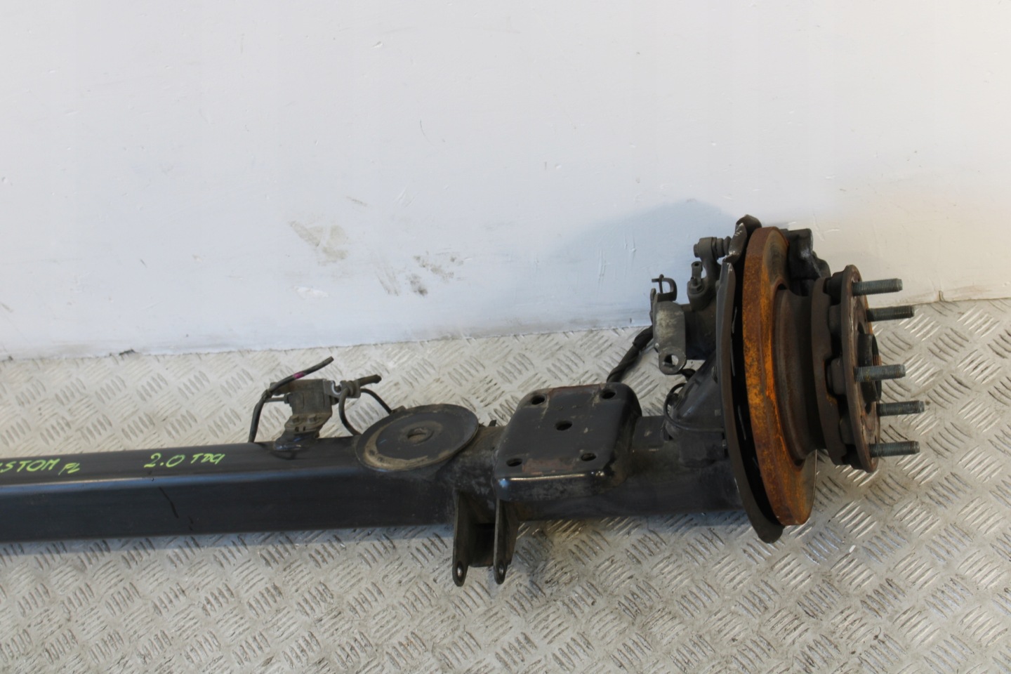 axis OSKA sider sususpension rear part rear. TRANSIT CUSTOM LIFT