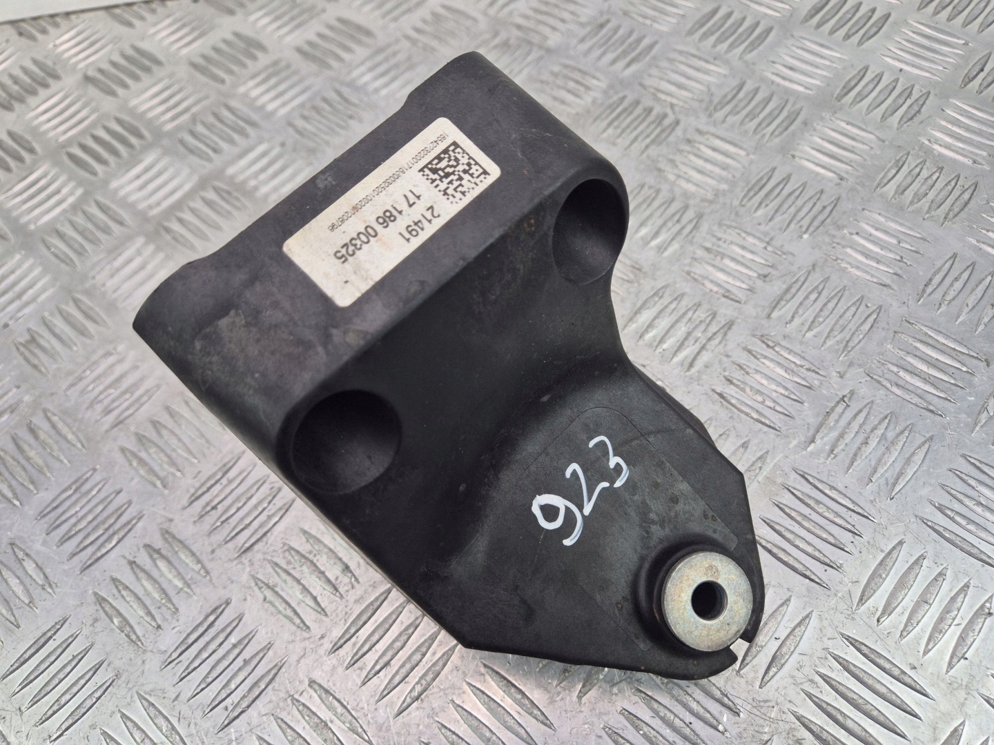 engine mount left MERCEDES C220d W205 A6542232200 OM654