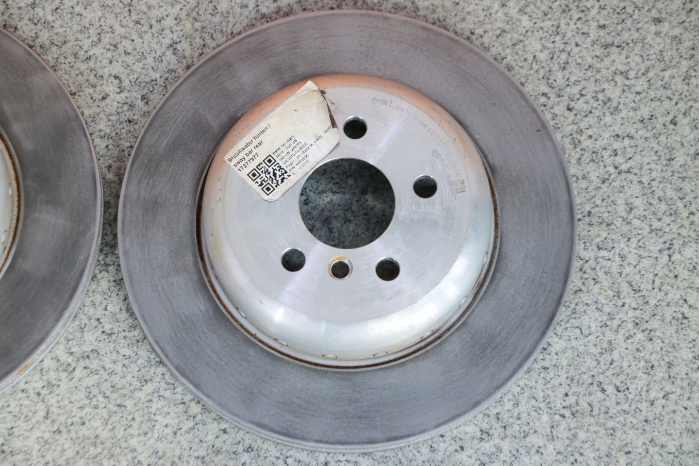 BMW G20 330i discs plates rear part 330x20 7 km !!!
