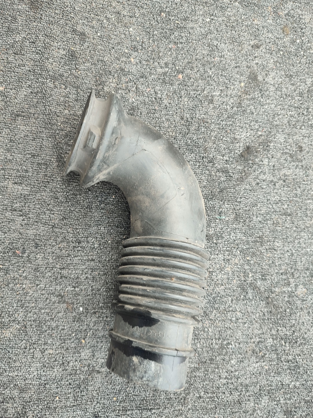 pipe wiring hose air MERCEDES SPRINTER W906 2.2 CDI A9065280024