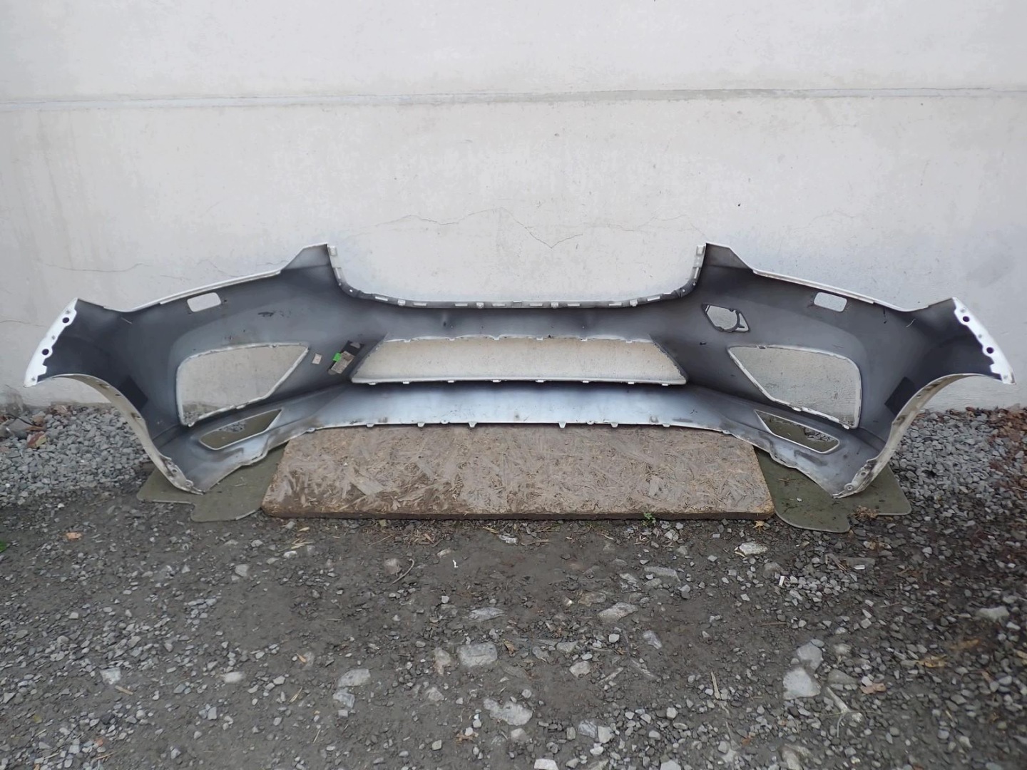 bumper front front VOLVO XC60 2 II 246 2017-2021R 31449127