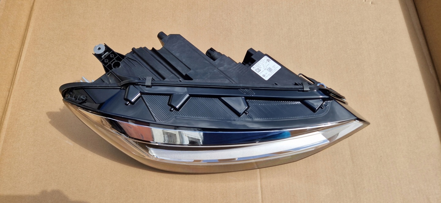 Feux phare VW TOURAN 2015- 5TB941082D Complète ORYGNAL