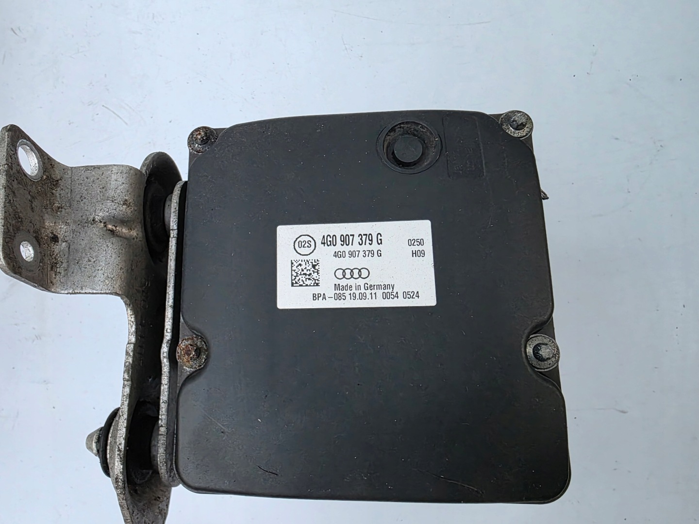 servo bubanj ABS ispod RADARY ACC AUDI A6 C7 4G A7
