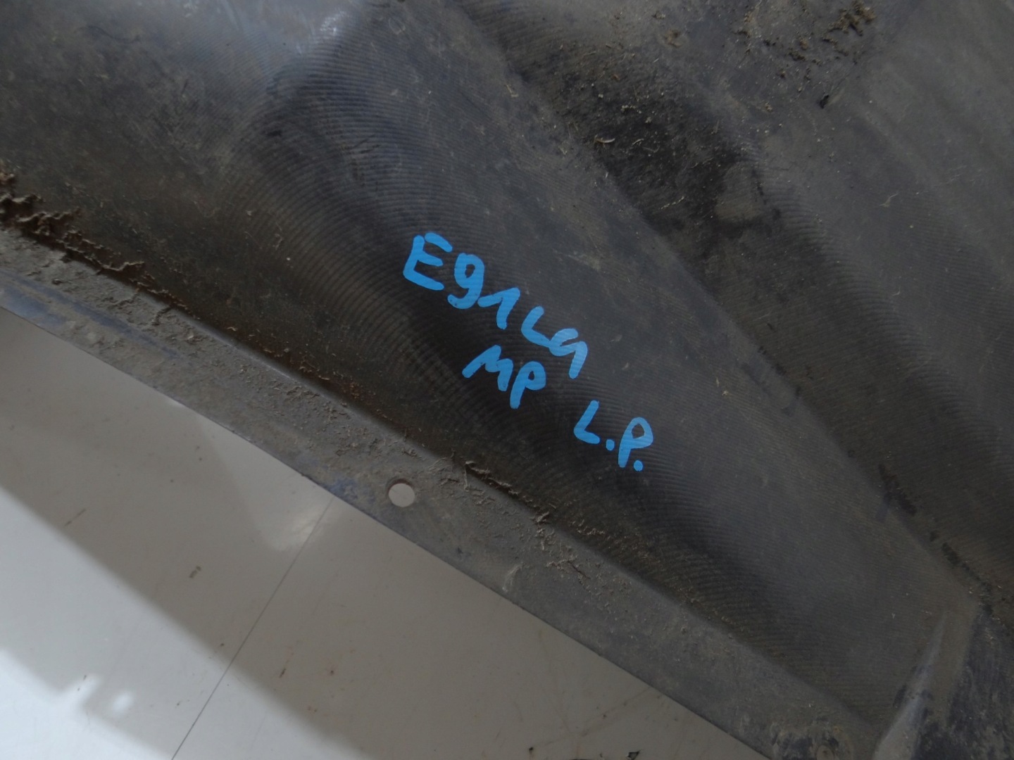 mudguard left front BMW E90 E9 LCI M PAKIET 7059377 (17898977)