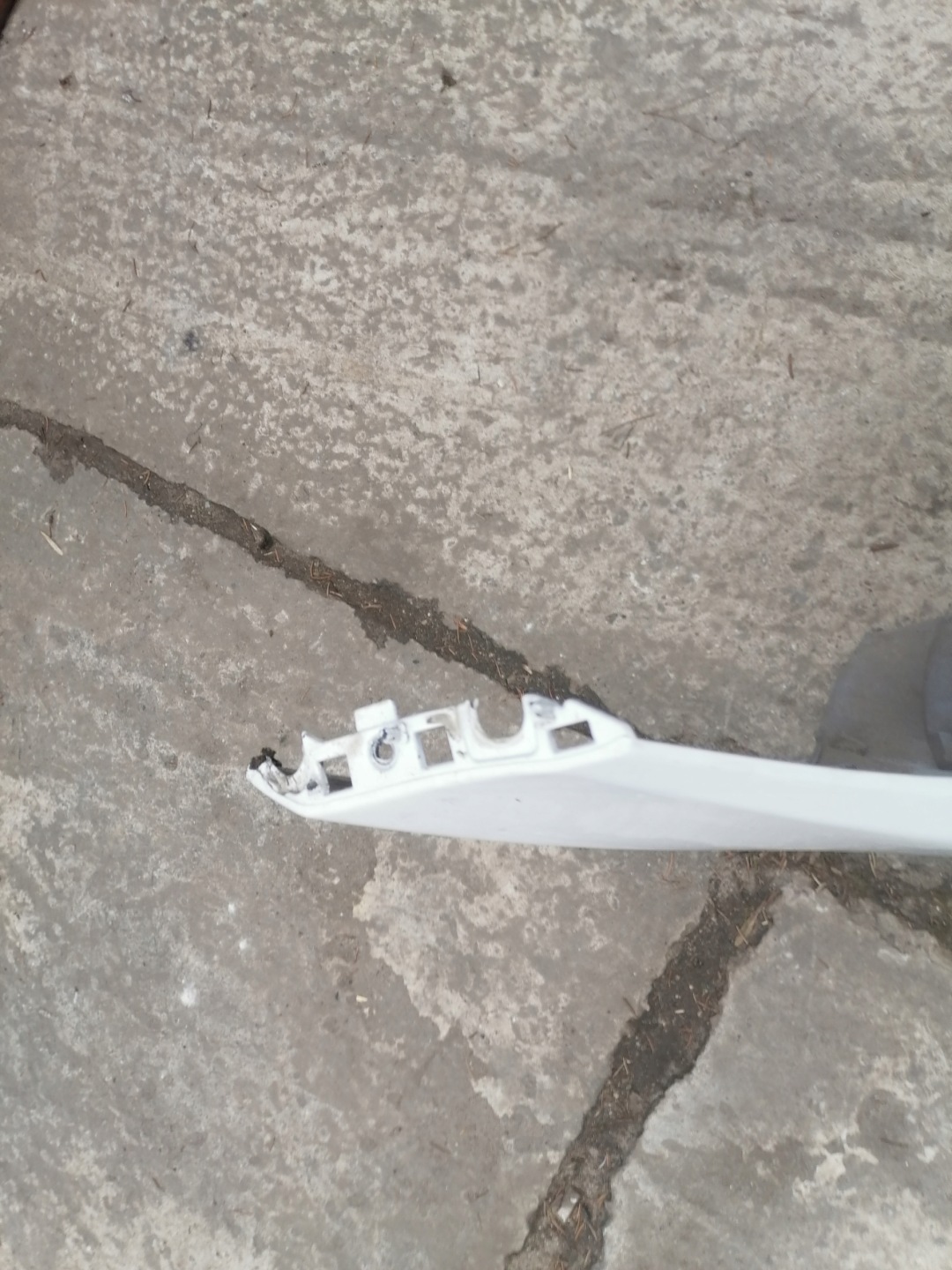 MERCEDES W205 AMG bumper front PDC A2058850925