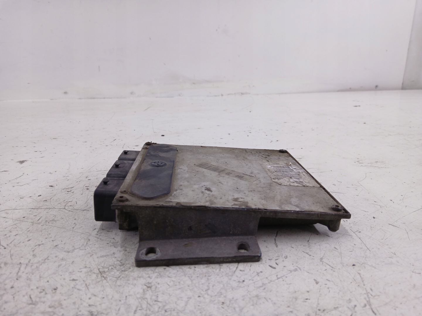 PEUGEOT 206 1.1 control unit of the engine 9643707380