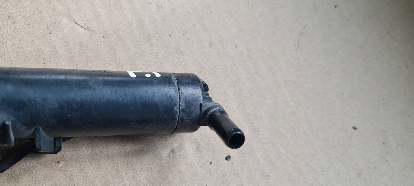 A5 8T S5 LIFT washer lights REFLEKTORA right front 8T0955102D