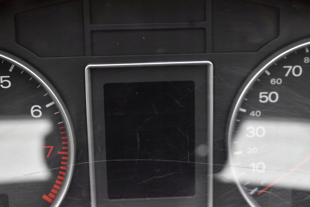 dials dials EU 8E0920900F AUDI A4 B6 2.0 20V 130 KM 00-05