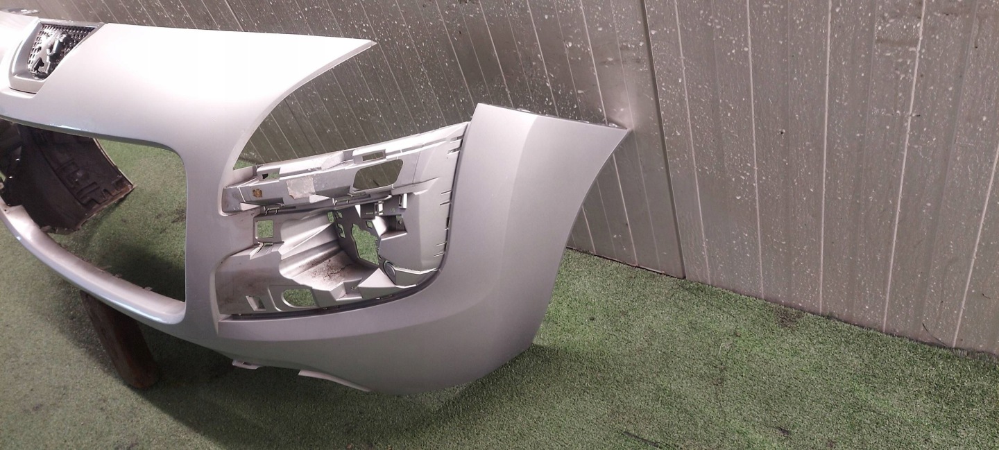 bumper front PEUGEOT 3008 09-14 LAK: EZR EZRC