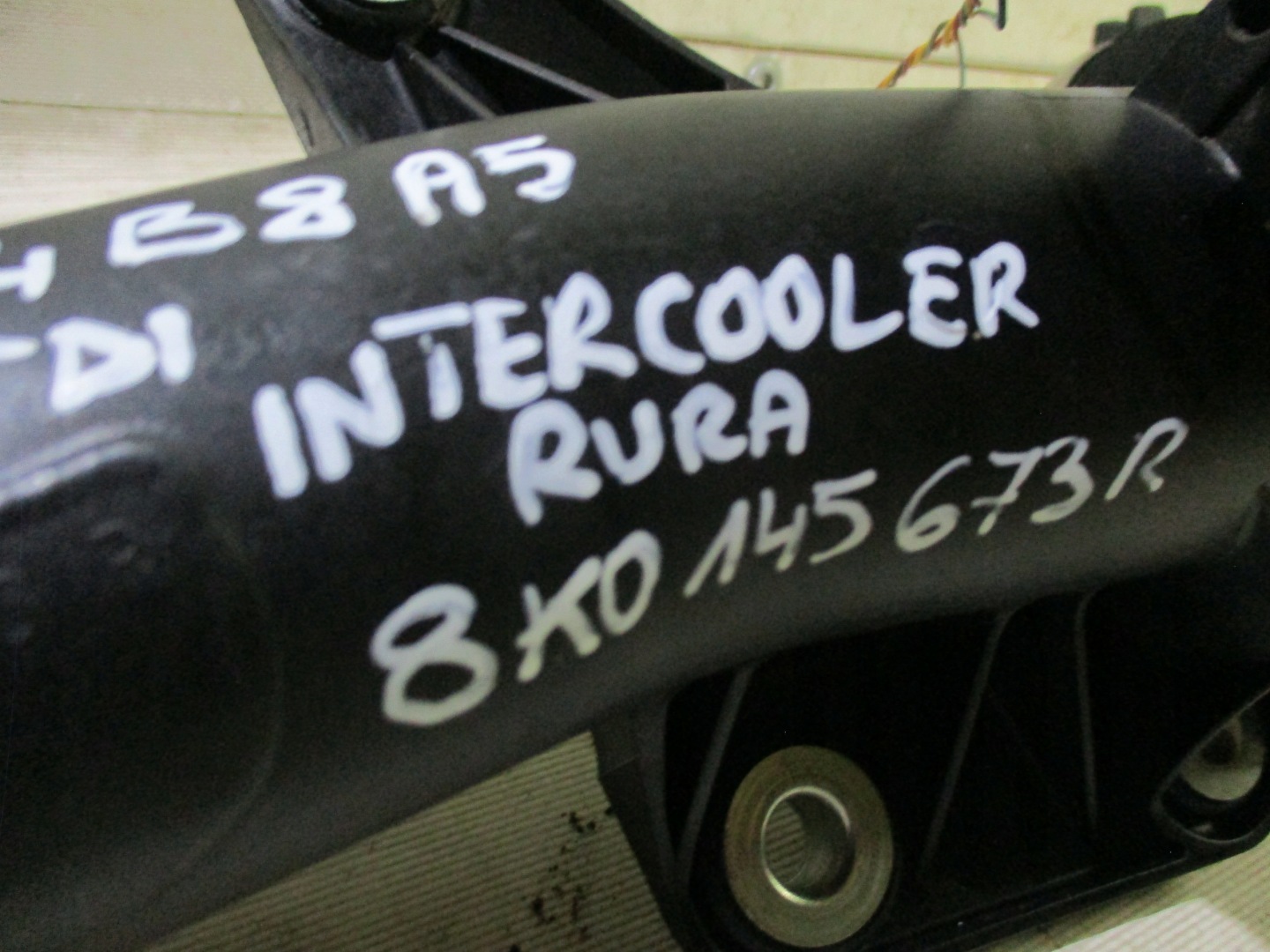 ROHR INTERCOOLER AUDI A4, B8,A5, 2,7 3,0 TDI 8K0145673R
