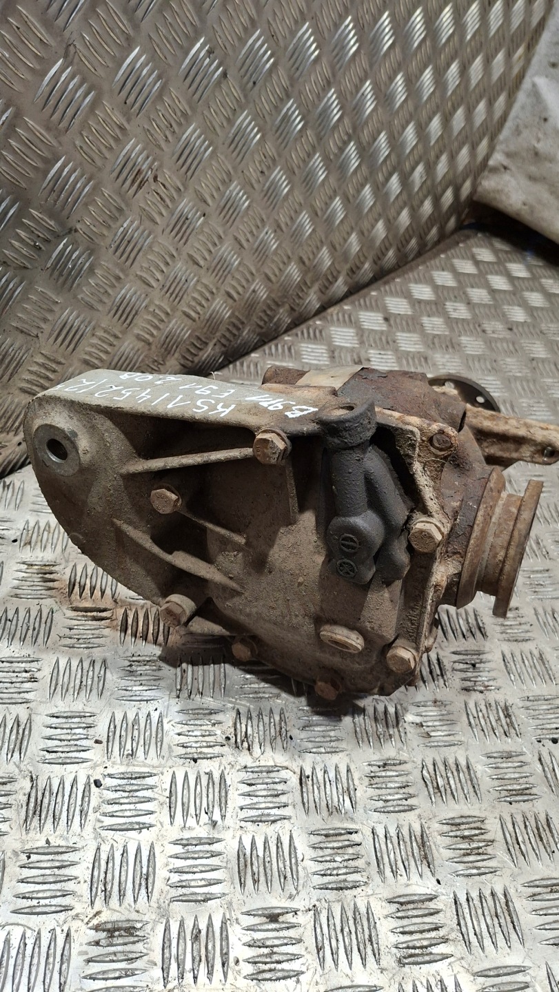 diff differential rear BMW E91 320i 7524319-04 3.38