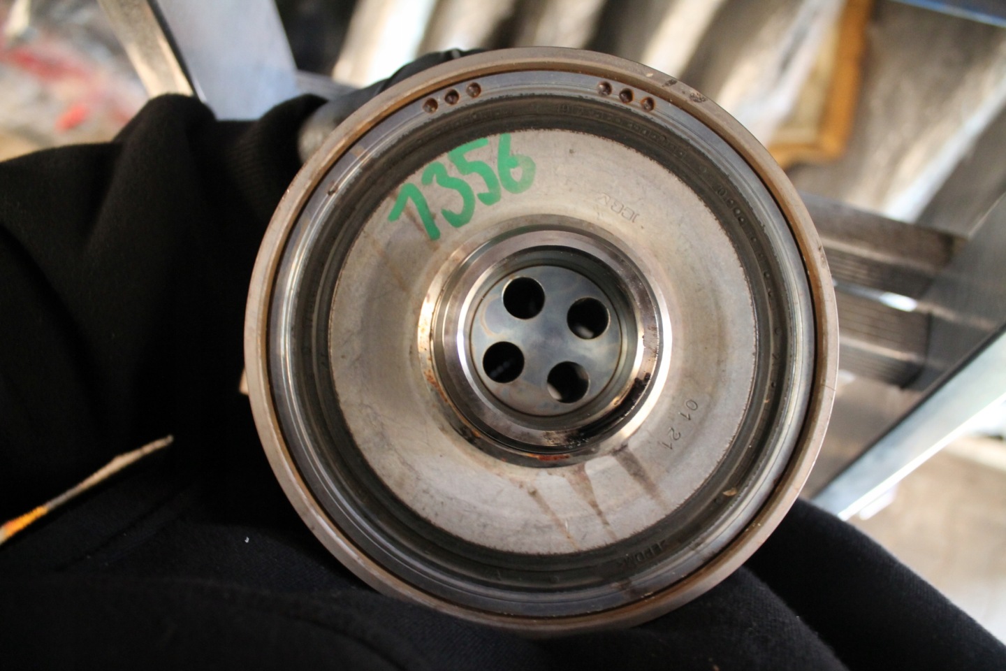1356. pulley BMW 7925778