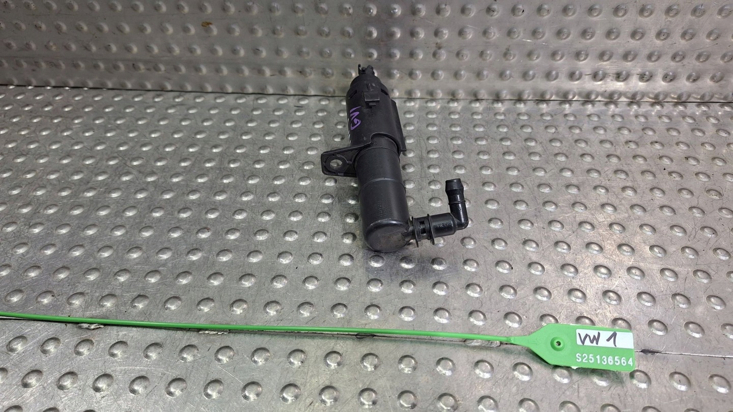 Waschwasserdüse Leuchte rechts 5K0955978A VW GOLF VI