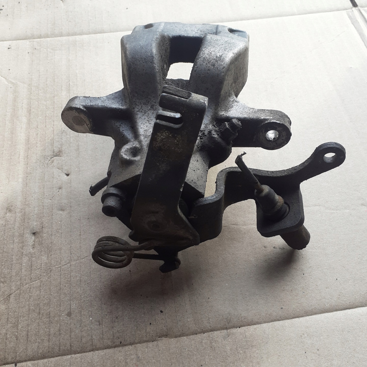 caliper rear part left CITROEN C4 PICASSO and 06-13 2.0 HDI