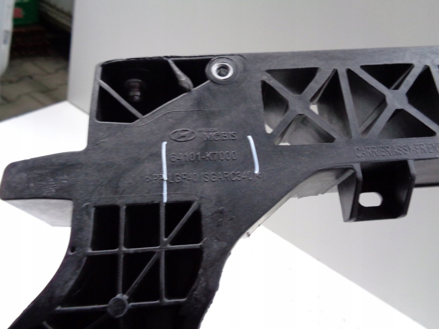 NO-WE-- bar, wall front HYUNDAI I10 III 19