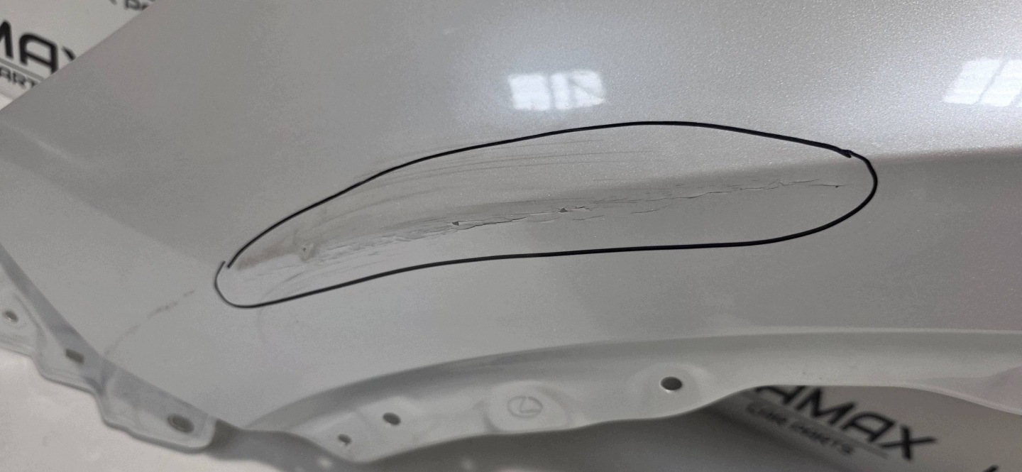 Aile Gauche Bouche buse Lexus NX