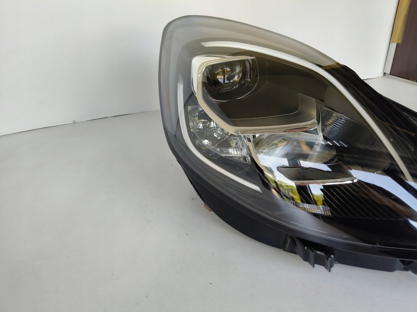 light right REFLEKTOR FORD PUMA 19- LED
