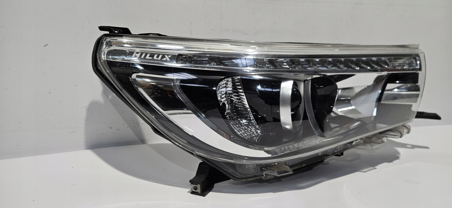 light right front LED lens TOYOTA HILUX VIII 15-20 original
