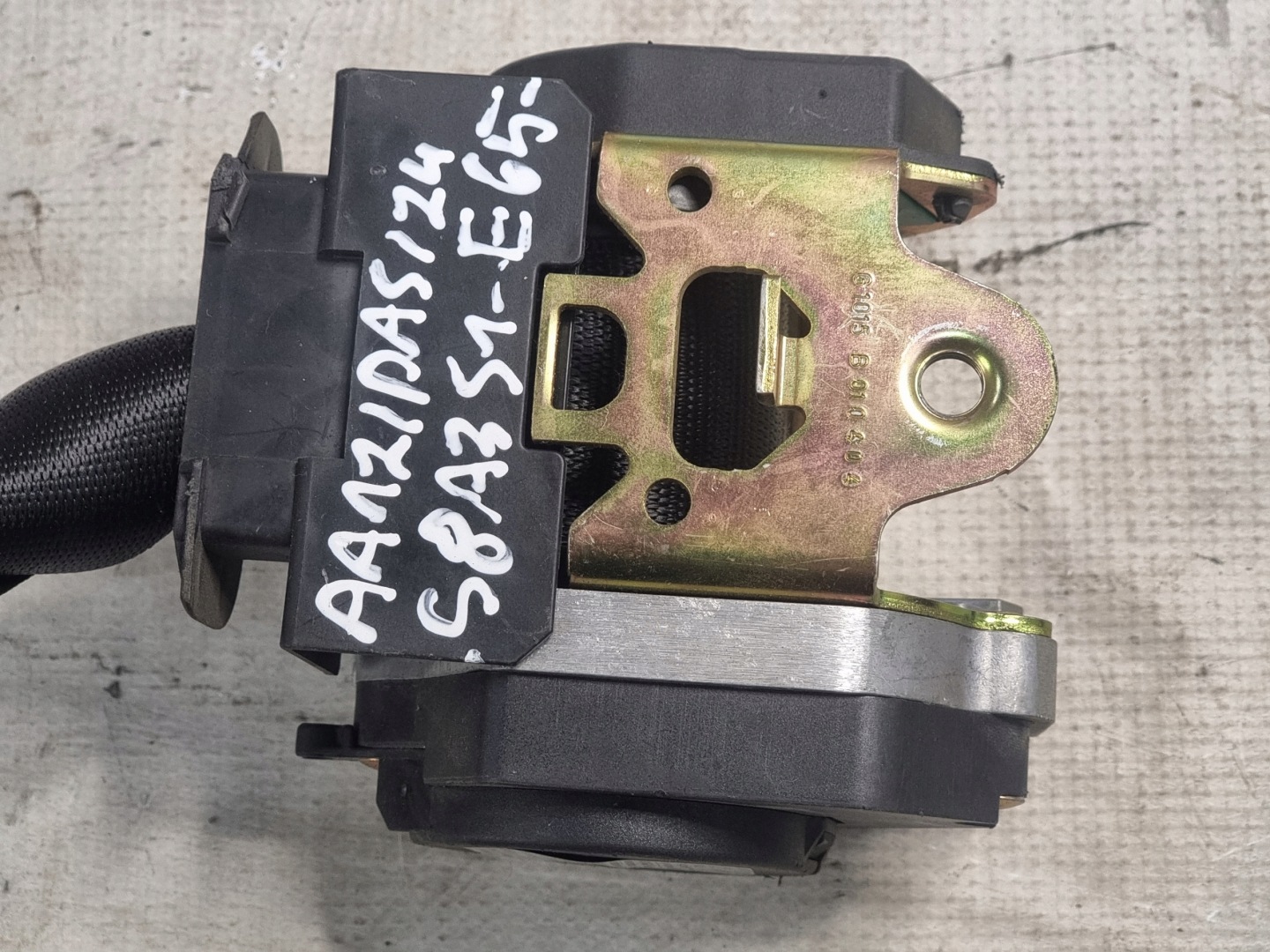 tension belt safety left front OE 561078501 BMW SERII 7 E65