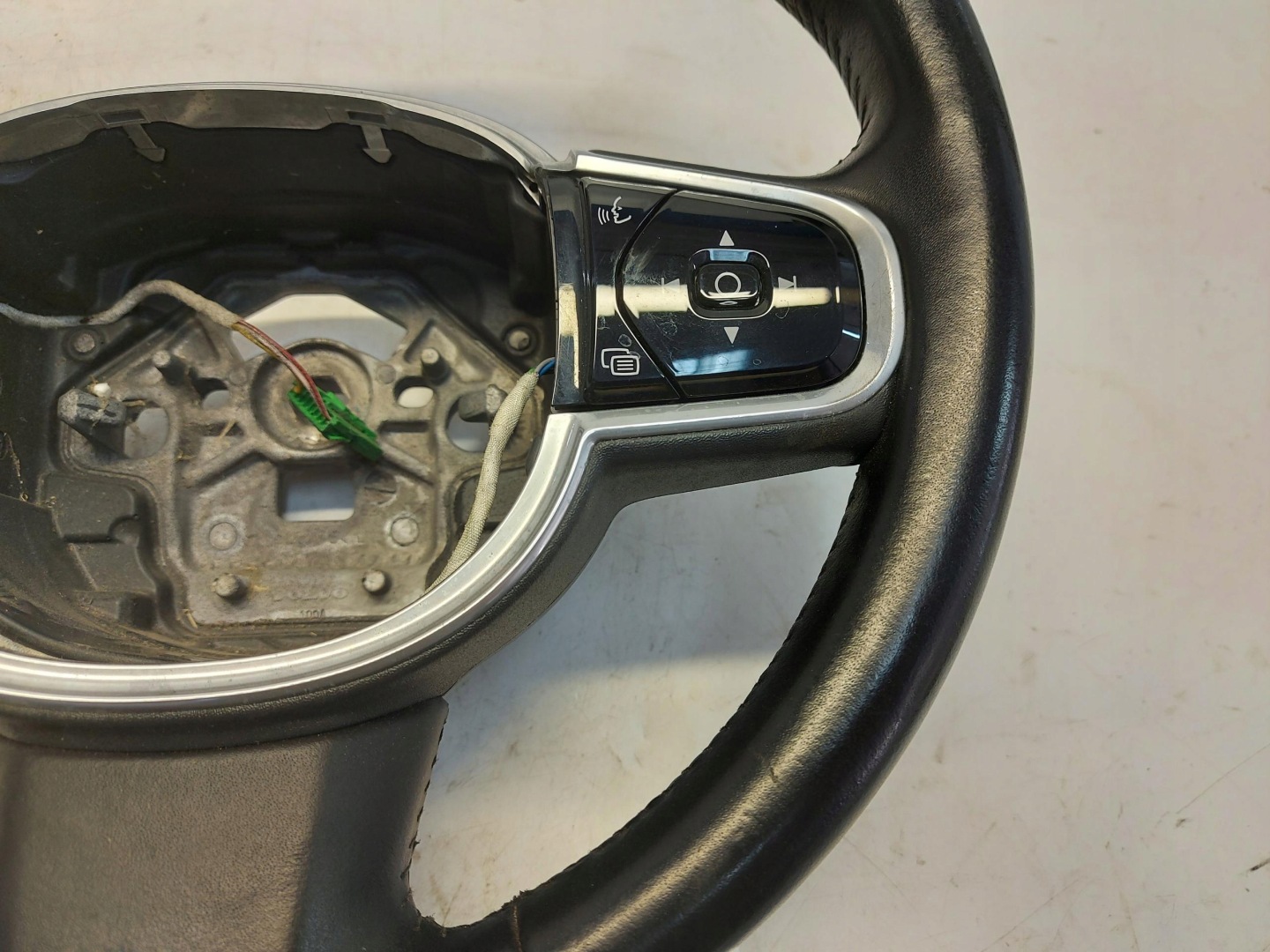 VOLVO V90 S90 II steering wheel, multimedialna leather 31407813