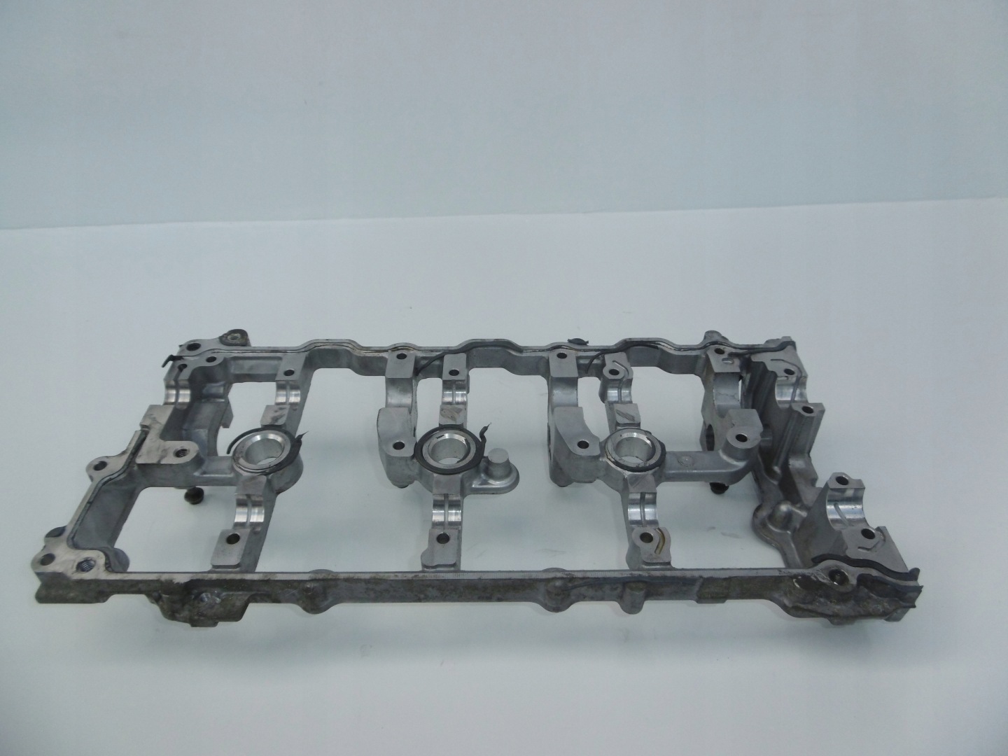 RÁM obal hlavy levá INFINITI NISSAN 3.7 V6