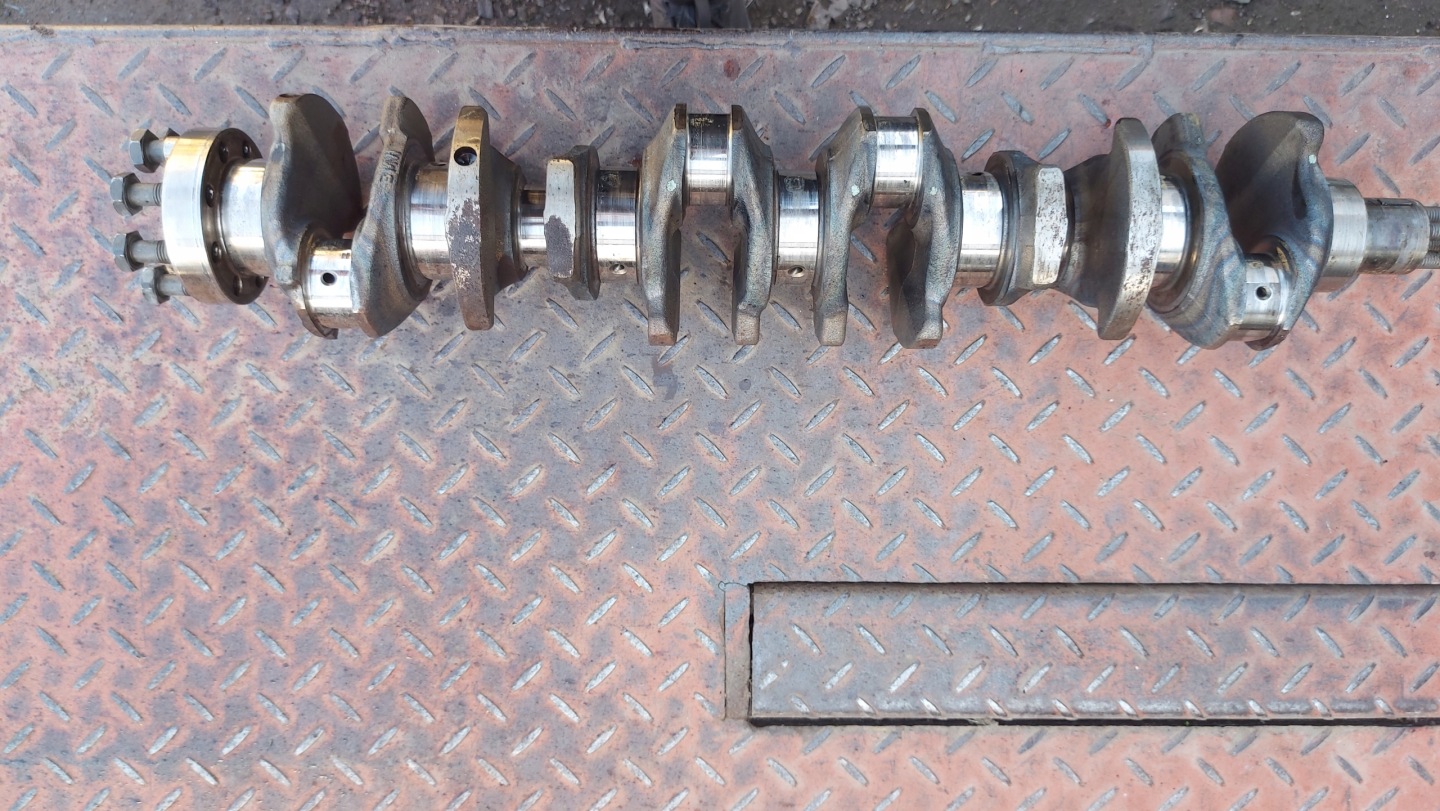 crank BMW 5 E60 E61 525D 2.5D M57 177KM