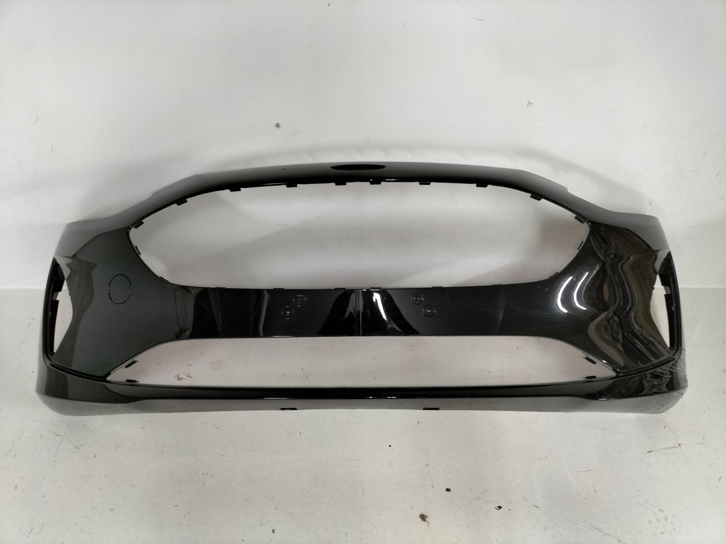 front bumper front FORD FIESTA MK8 17
