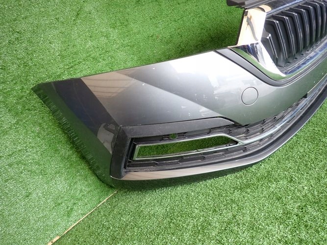 SKODA OCTAVIA IV 19- Frontstoßstange vorne