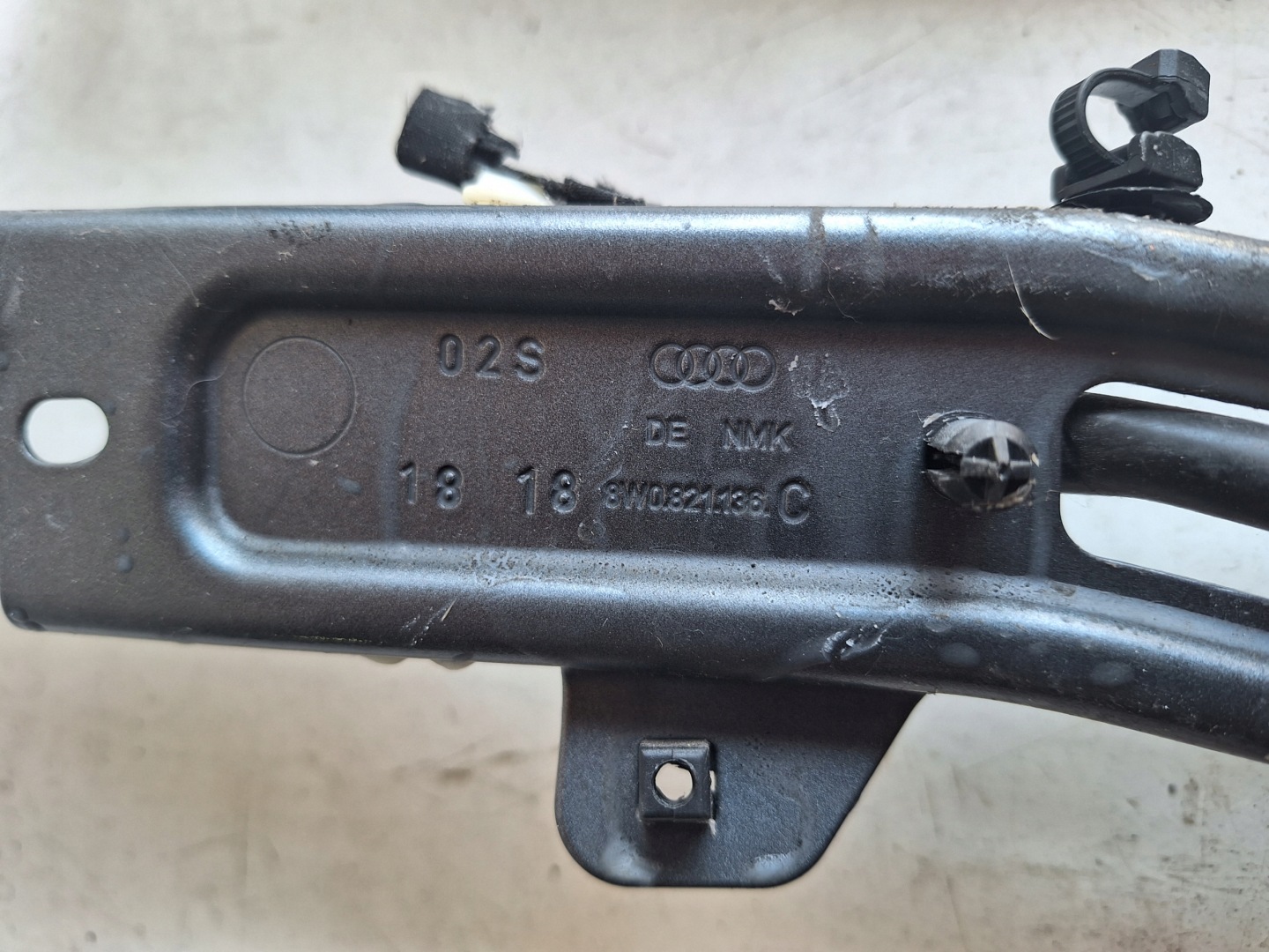 AUDI A4 B9 8W 16-20 IMOCOWANIE parafango 8W0821136C