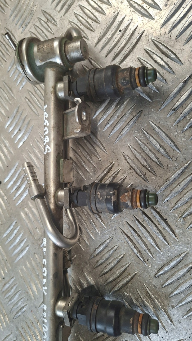 injection ramp AUDI A4 B5 1.8