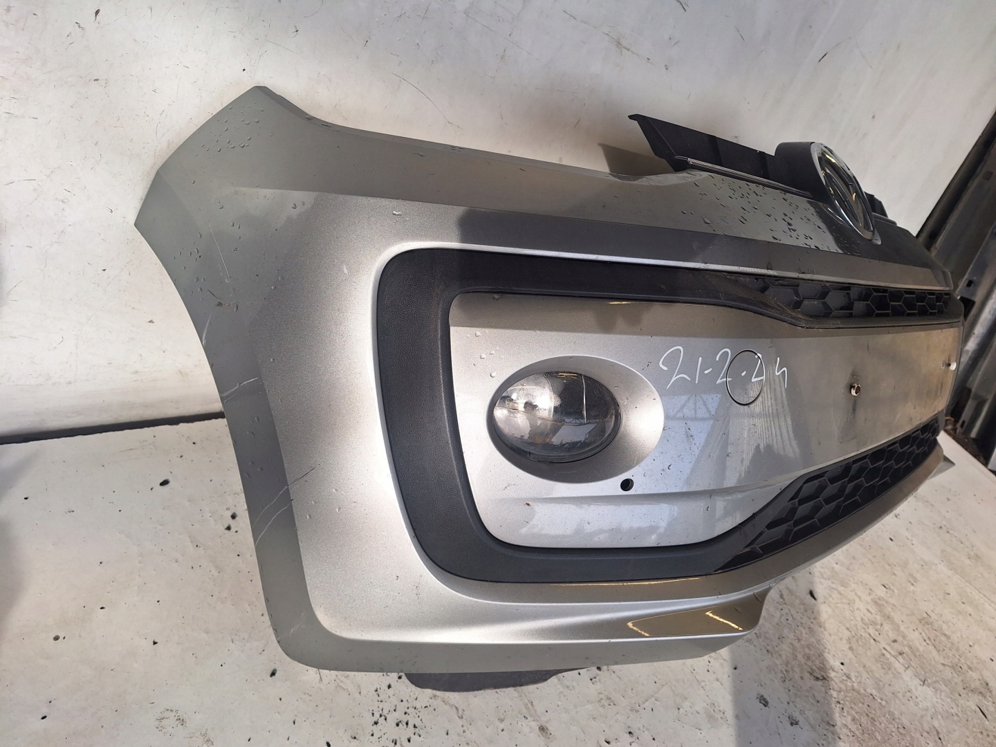 VOLKSWAGEN UP LIFT 16-22 Stoßstange