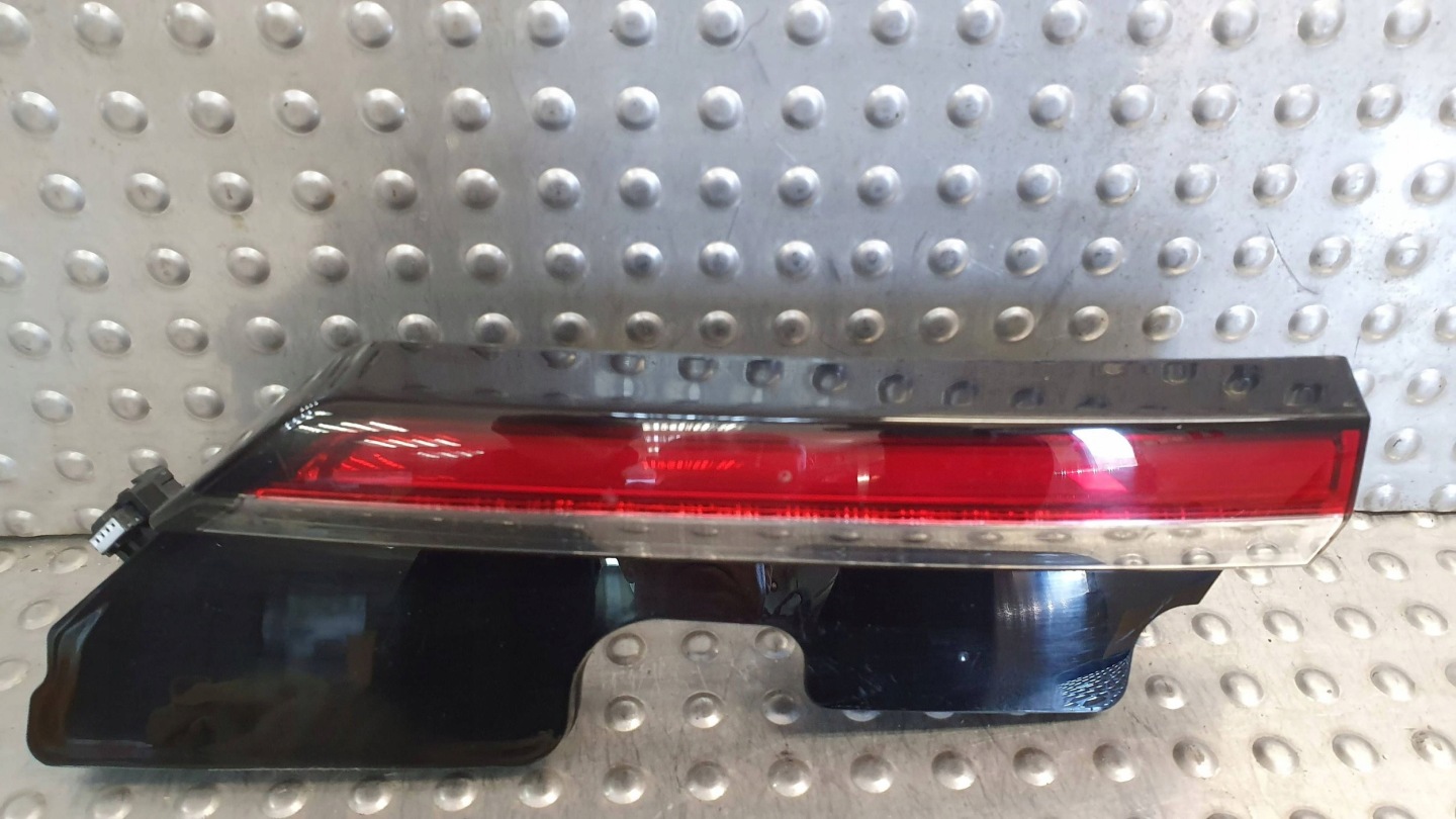 light rear part left VOLVO C40 to the bonnet 21- 32365672