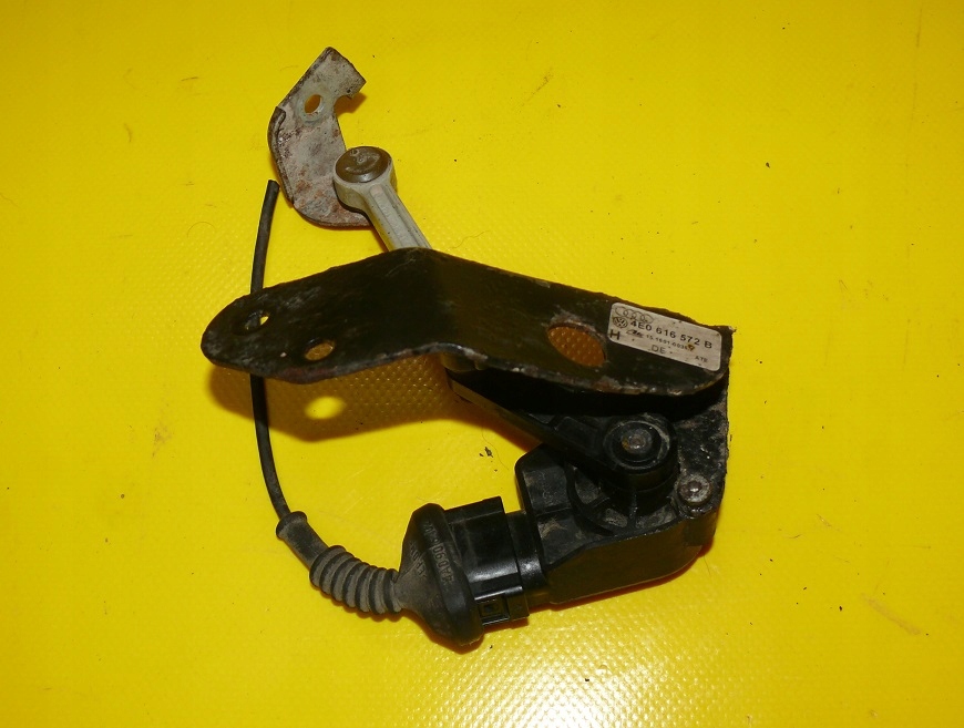 sensor POZIOMOWANIA XENON right rear part VW PHAETON