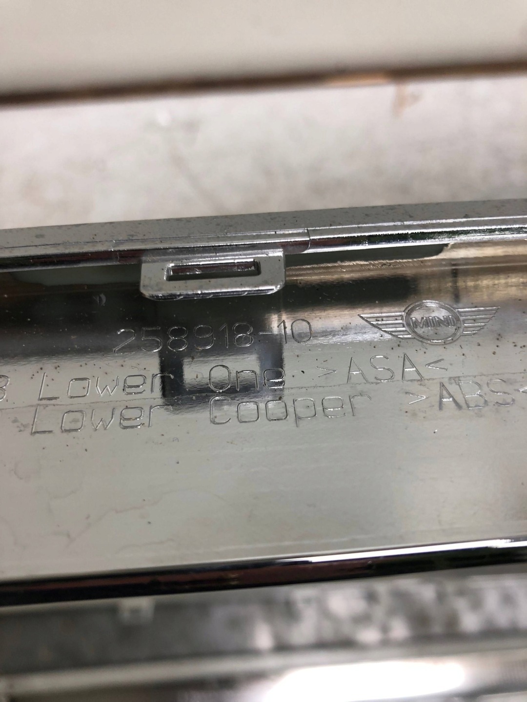 lišta CHROM nárazníku předek KOMPLET MINI F55 258918-10